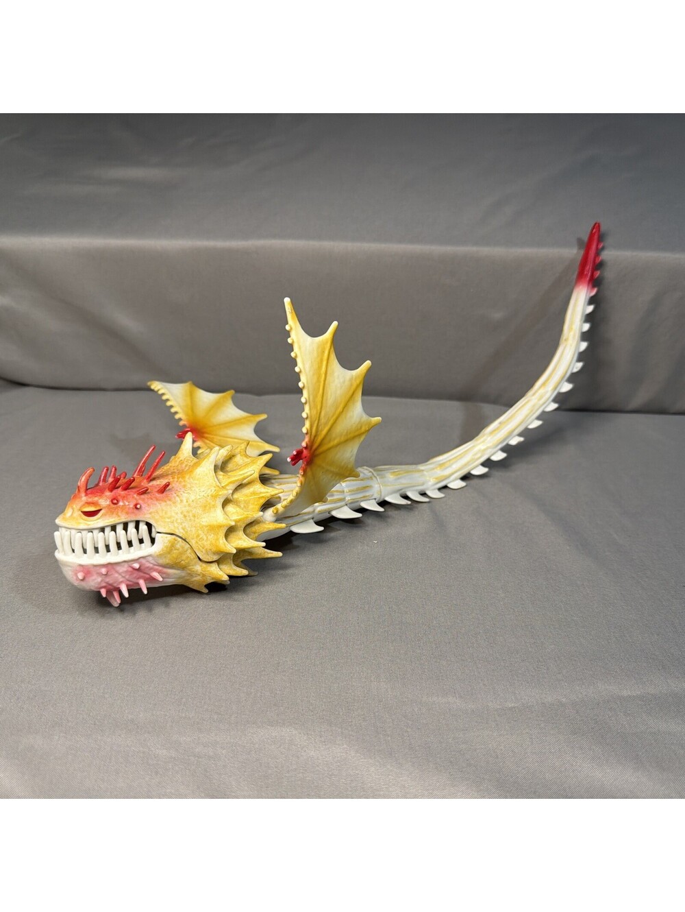 Spin Master DreamWorks How to Train Your Dragon Screaming Death Figure Yellow